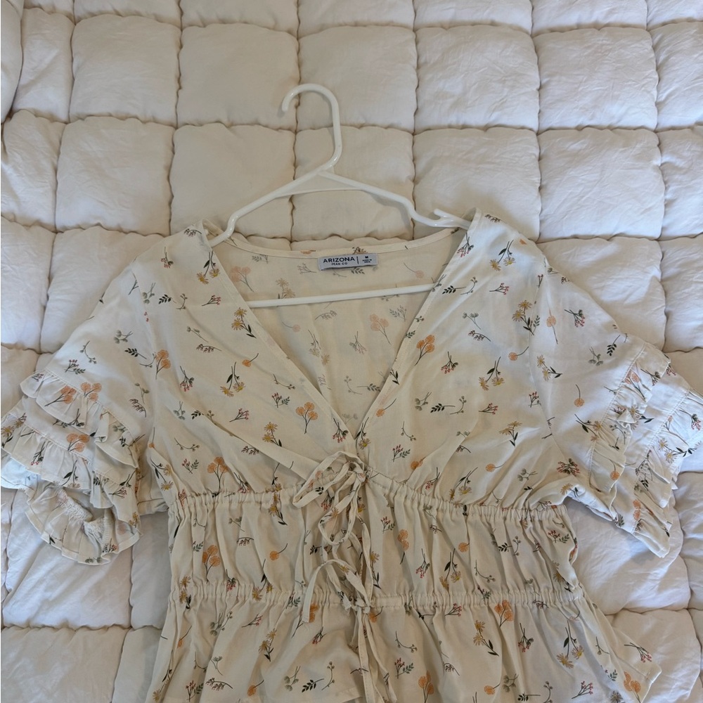 Arizona Jean Company Cream Floral Tie-Front Blouse